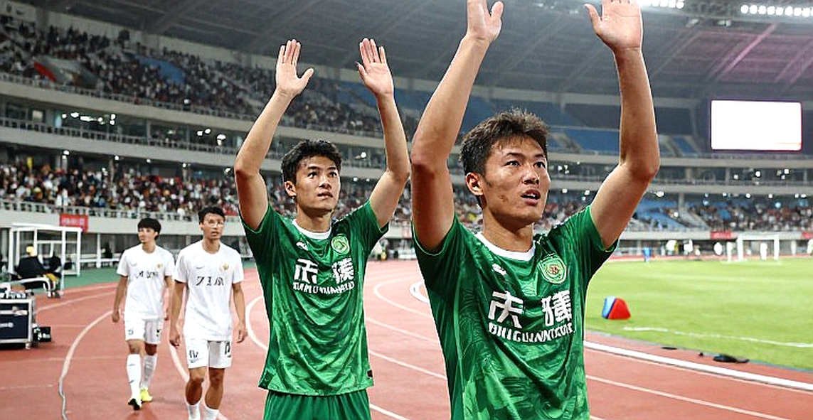 Palladino và Bologna: Một điểm ở Dall'Ara, những tiếng huýt sáo và bài học từ khán đài