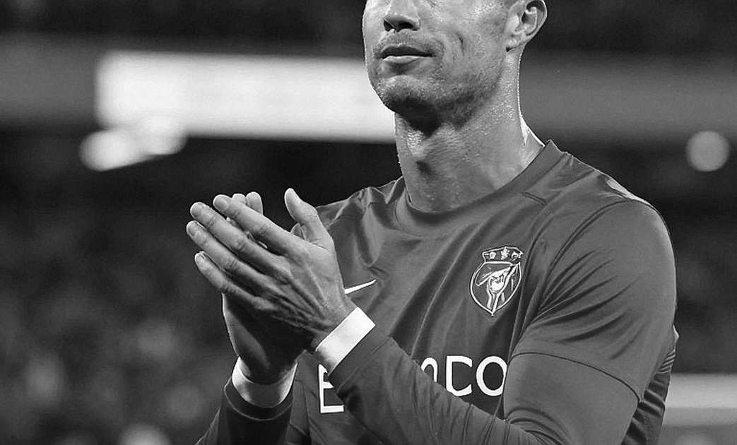 When Kim Sang Sik Leaves the Bench to Mourn His Father: Seven Empty Days and Vietnam's Quiet Test