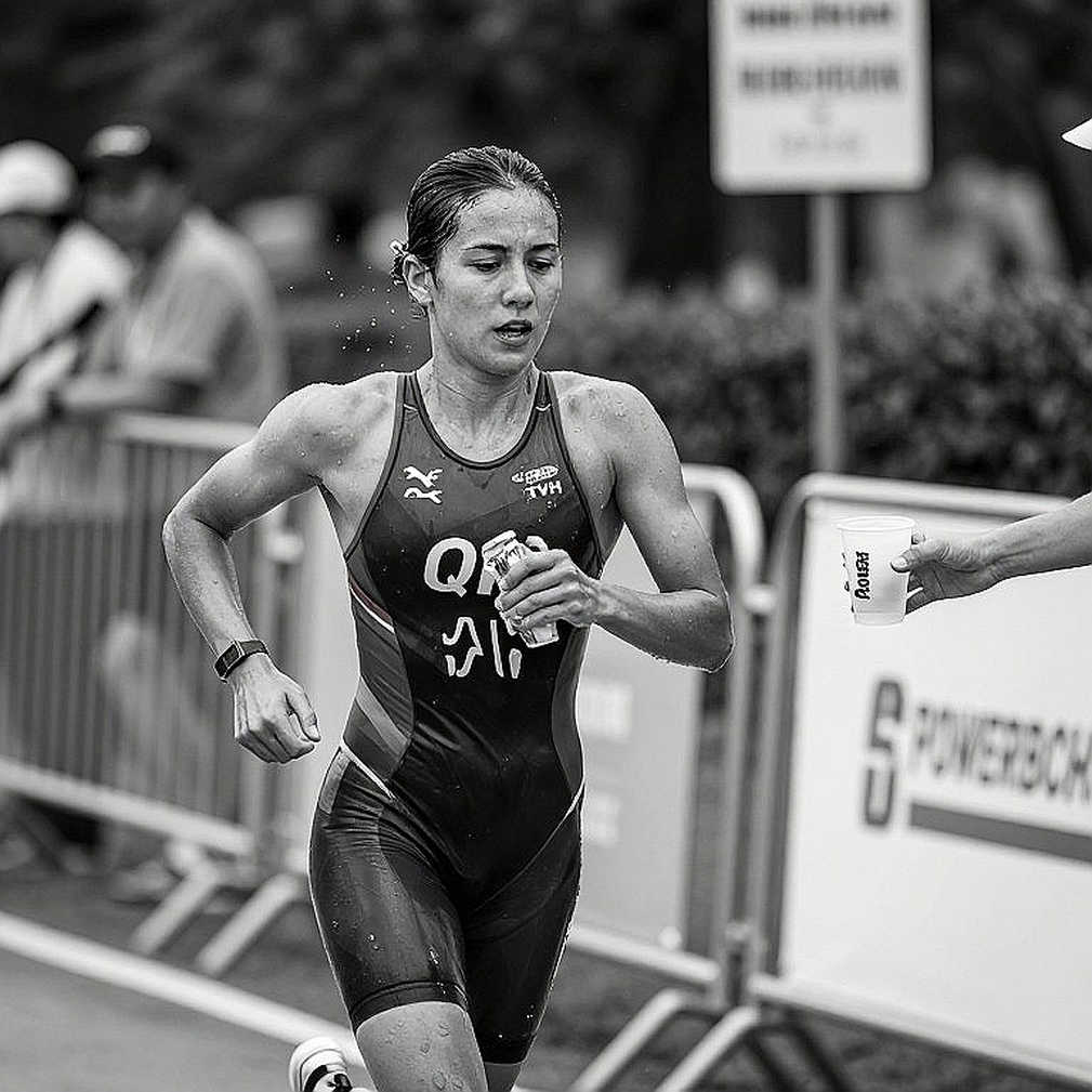 Matsushita phá kỷ lục châu Á 400m hỗn hợp: 4:05.83 và cuộc cách mạng dữ liệu Matsushita phá kỷ lục châu Á 400m hỗn hợp: 4:05.83 và cuộc cách mạng dữ liệu