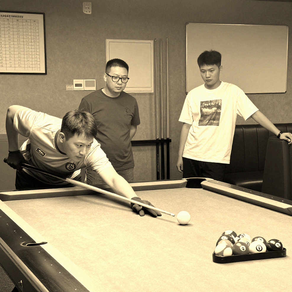 Kenny C. vô địch King of the Box tại Packy’s Sports Pub: Màn trình diễn bất bại đáng nhớ