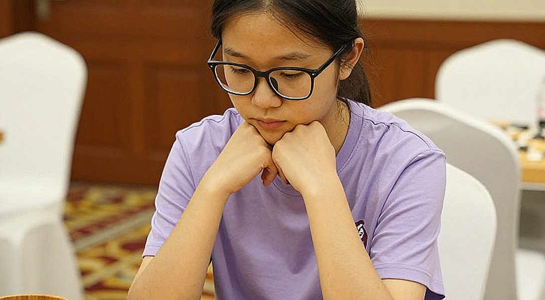 Khi Carlsen nói 'tôi là người hâm mộ': Praggnanandhaa và tiếng gõ cửa của một thế hệ