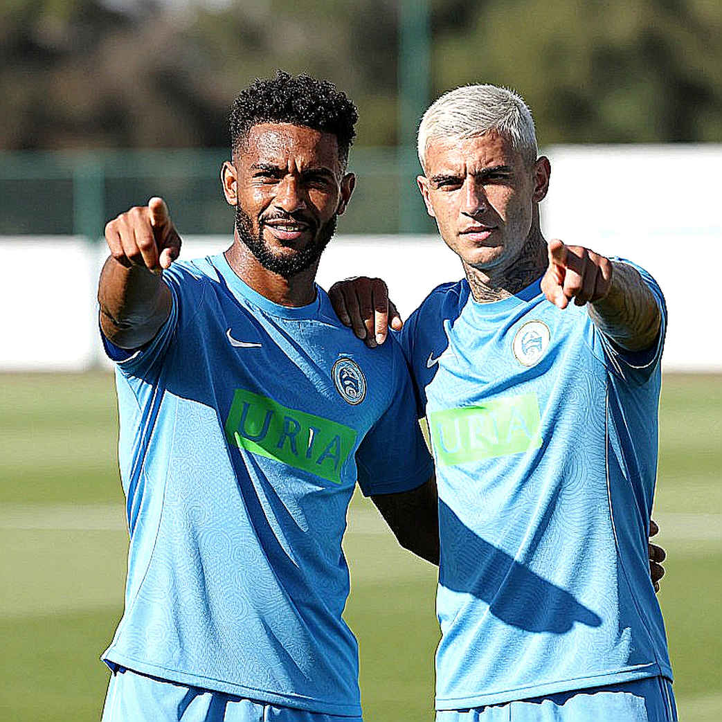 Unfairly Disallowed Goal in the 36th Minute: Daniel Floro da Silva Blocks Văn Hậu, Hong Linh Ha Tinh Players and Fans Demand Clarity on VAR