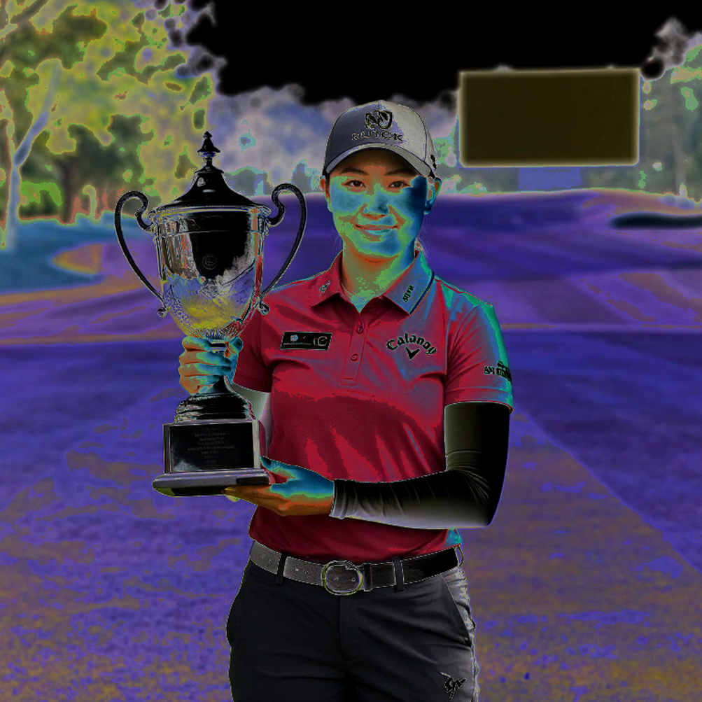 Xuan Son: The 600 Million VND SUV, the Injury-Time Header, and the Signal of a Breakout Season Xuan Son: The 600 Million VND SUV, the Injury-Time Header, and the Signal of a Breakout Season